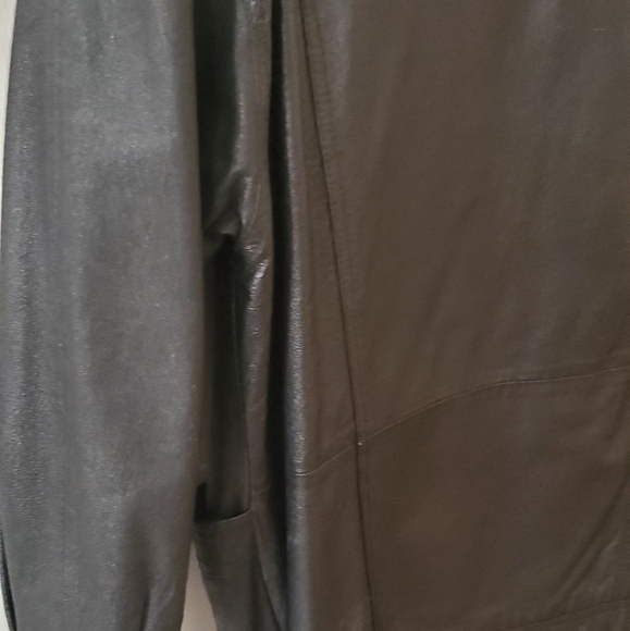 Leather jacket - Picture 6 of 8